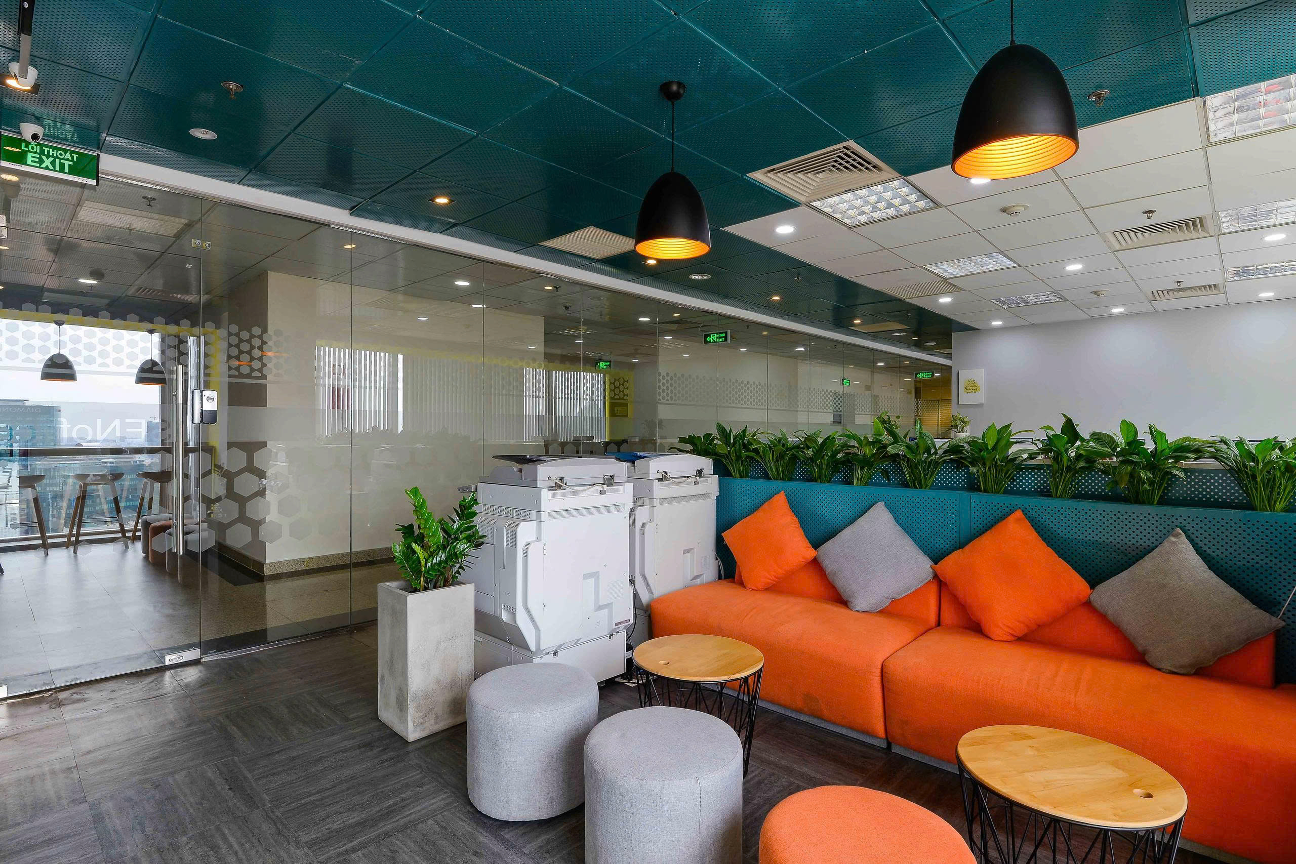 L38 office lounge